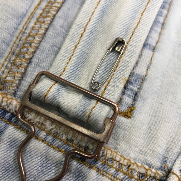 Forever 21 Distressed and Frayed Overalls Dress - Picture 7 of 13